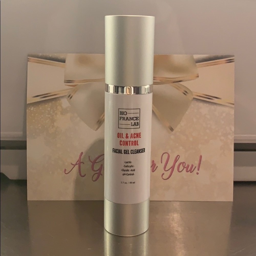 Oil and Acne Control facial gel cleanser